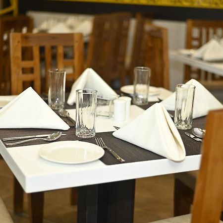 Hotel Rimi International 아가르탈라 외부 사진