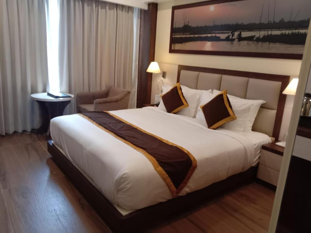 Hotel Rimi International 아가르탈라 외부 사진