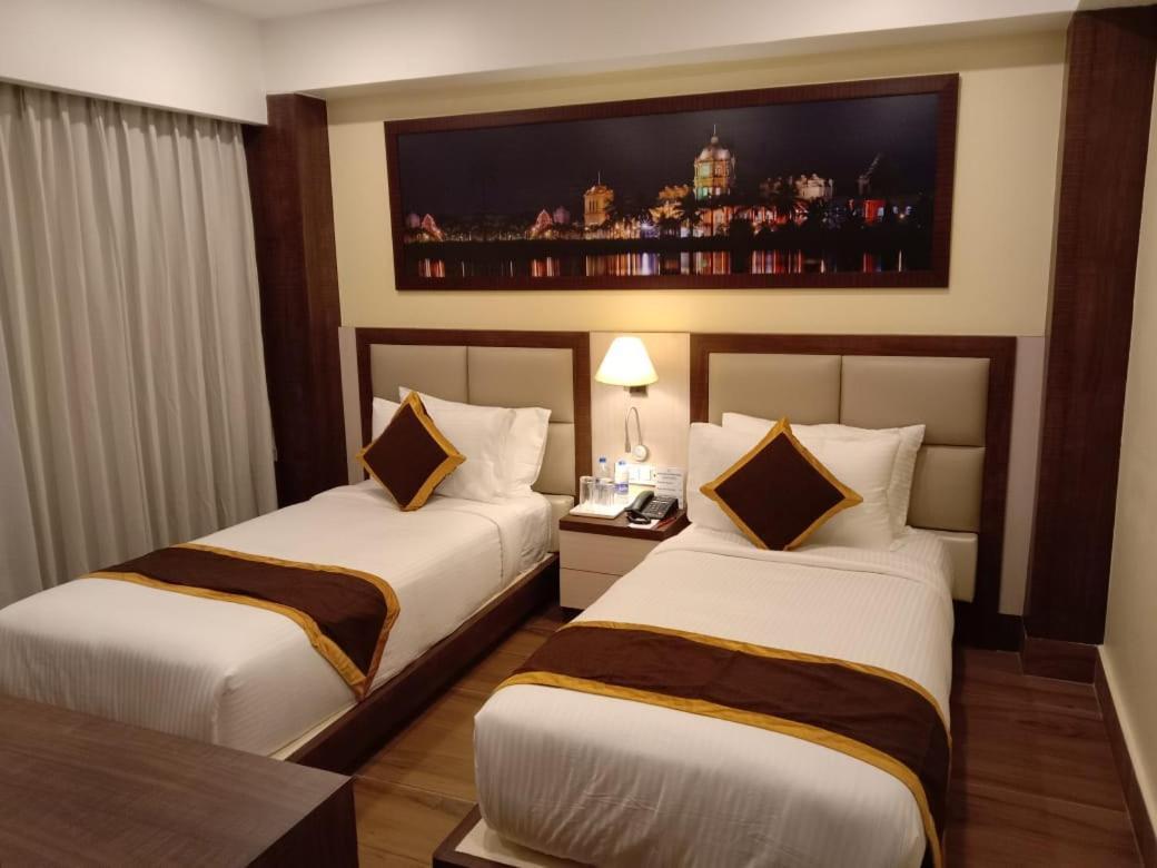 Hotel Rimi International 아가르탈라 외부 사진