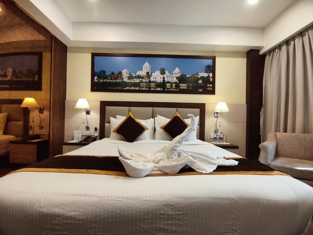 Hotel Rimi International 아가르탈라 외부 사진