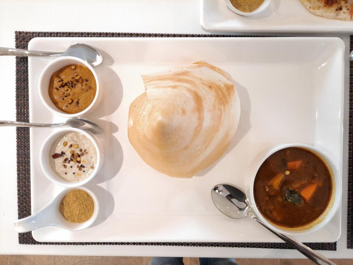 Hotel Rimi International 아가르탈라 외부 사진